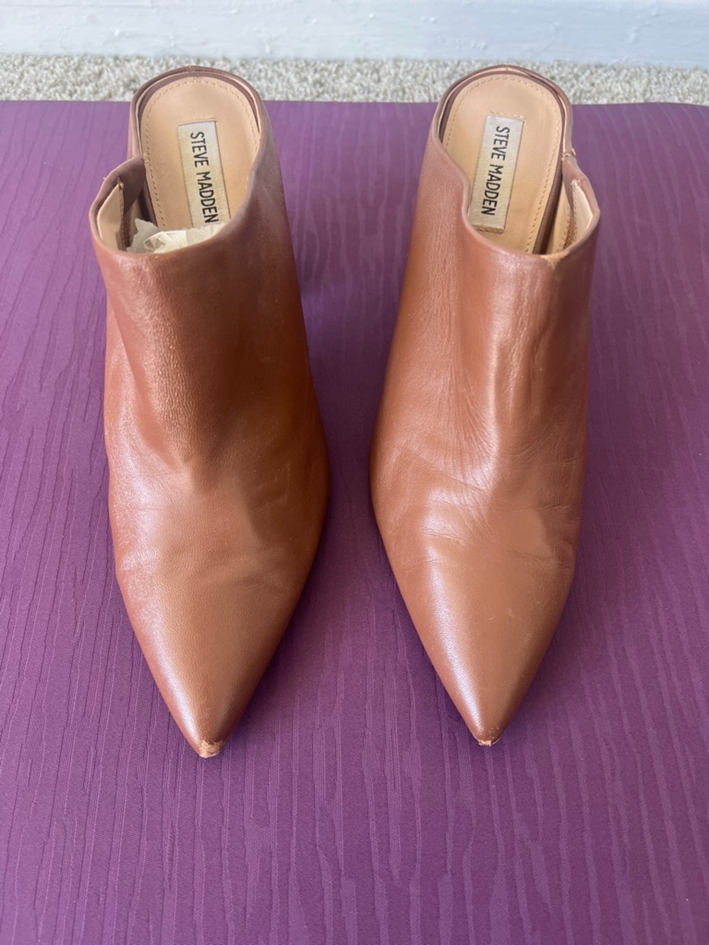 Steve Madden Tan Leather Pointed-Toe Mule Clogs